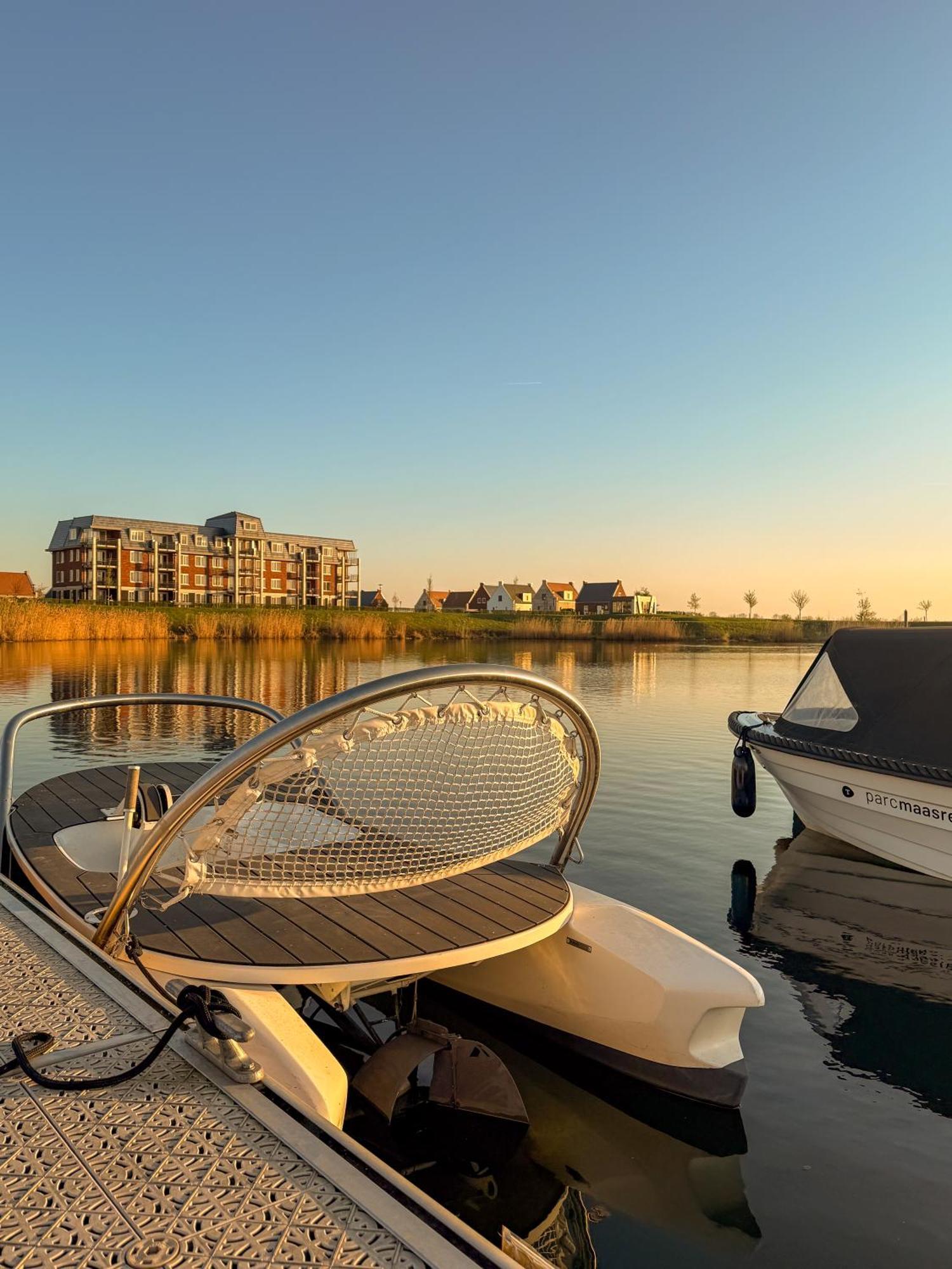 Parc Maasresidence Thorn Apartments Ngoại thất bức ảnh